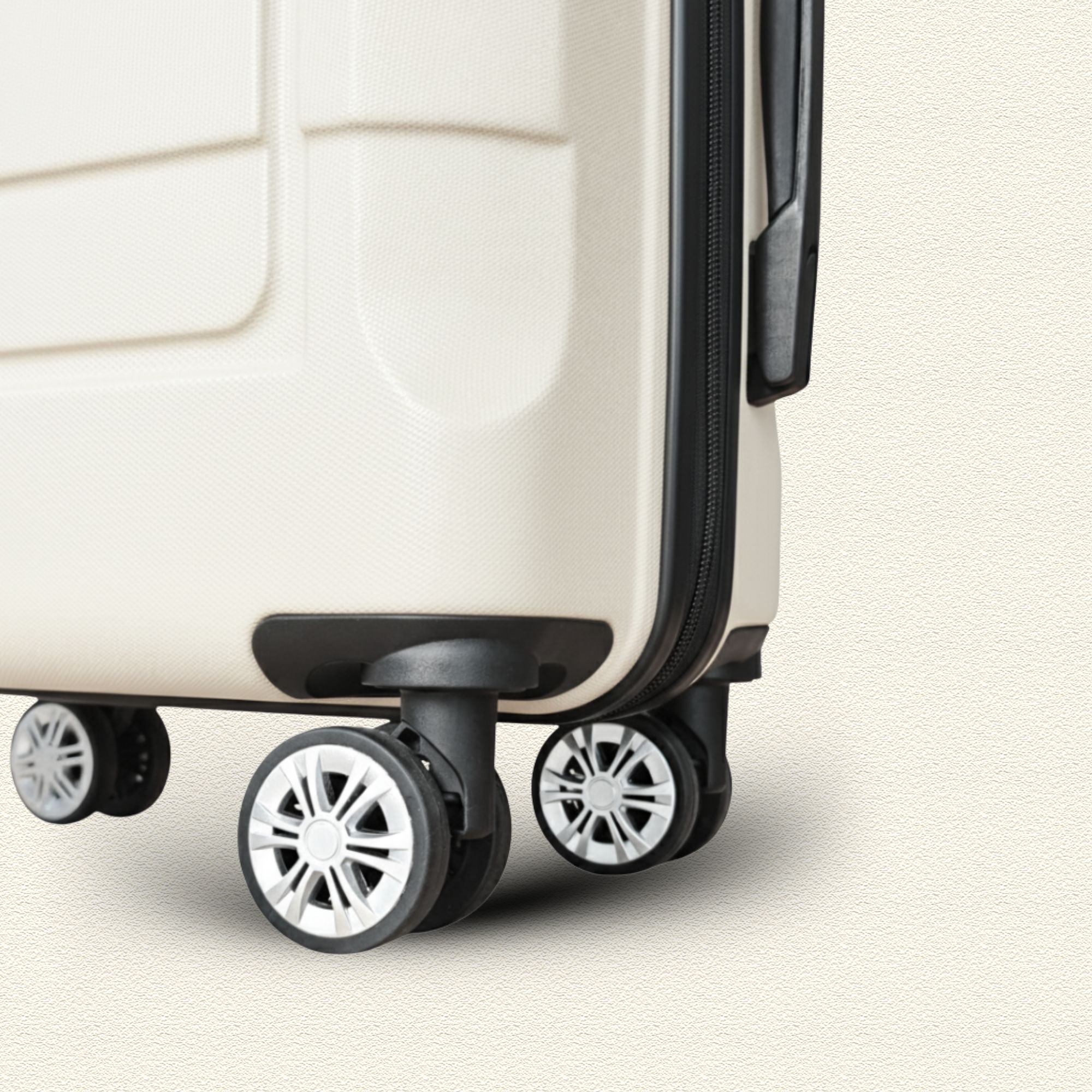 Ivory Carry - On - Fly First